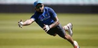 AUS vs IND: Virat Kohli’s Catchy Catch, Dive in the Air, Caught With One Hand, Video Viral Virat Kohli's Catchy Catch, Dive in the Air, Caught With One Hand,