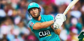 BBL 2020: Chris Lynn hit such a long six, the bowler made such a face on seeing it – see video BBL 2020: Chris Lynn hit such a long six, the bowler made such a face on seeing it -