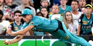38 years old Ben Laughlin caught a surprise catch in the BBL 2020 Eliminator Ben Laughlin caught a surprise catch of Adelaide Strikers batsman Michael Naser. In the Eliminator match