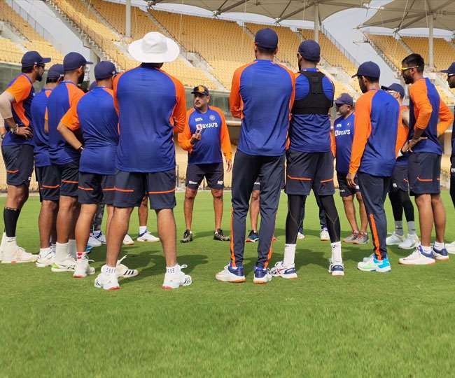 Mystery spinner Varun Chakravarthy is injured and he is playing against IPL by taking injection