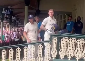 ASHESH : Bairstow and Ben stokes abused by cricket fans in Sydney test