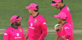 Bavuma vs De Kock Gets Heated During South Africa vs Australia ODI: Watch the Viral DRS Moment Bavuma de Kock Heated Exchange: South Africa vs Australia ODI Incident Goes Viral